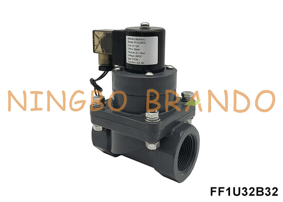 1-1/4' DN32 Korosi tahan UPVC Solenoid Valve Untuk Asam Kimia 24V 220V