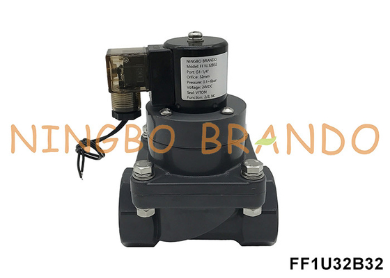 1-1/4' DN32 Korosi tahan UPVC Solenoid Valve Untuk Asam Kimia 24V 220V