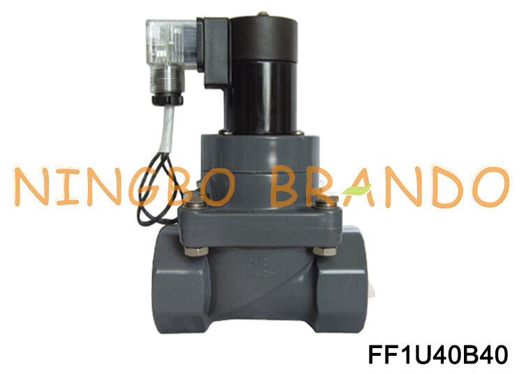 Katup Solenoid Listrik Anti Korosi UPVC 1-1/2 ''Biasanya Tertutup 220V
